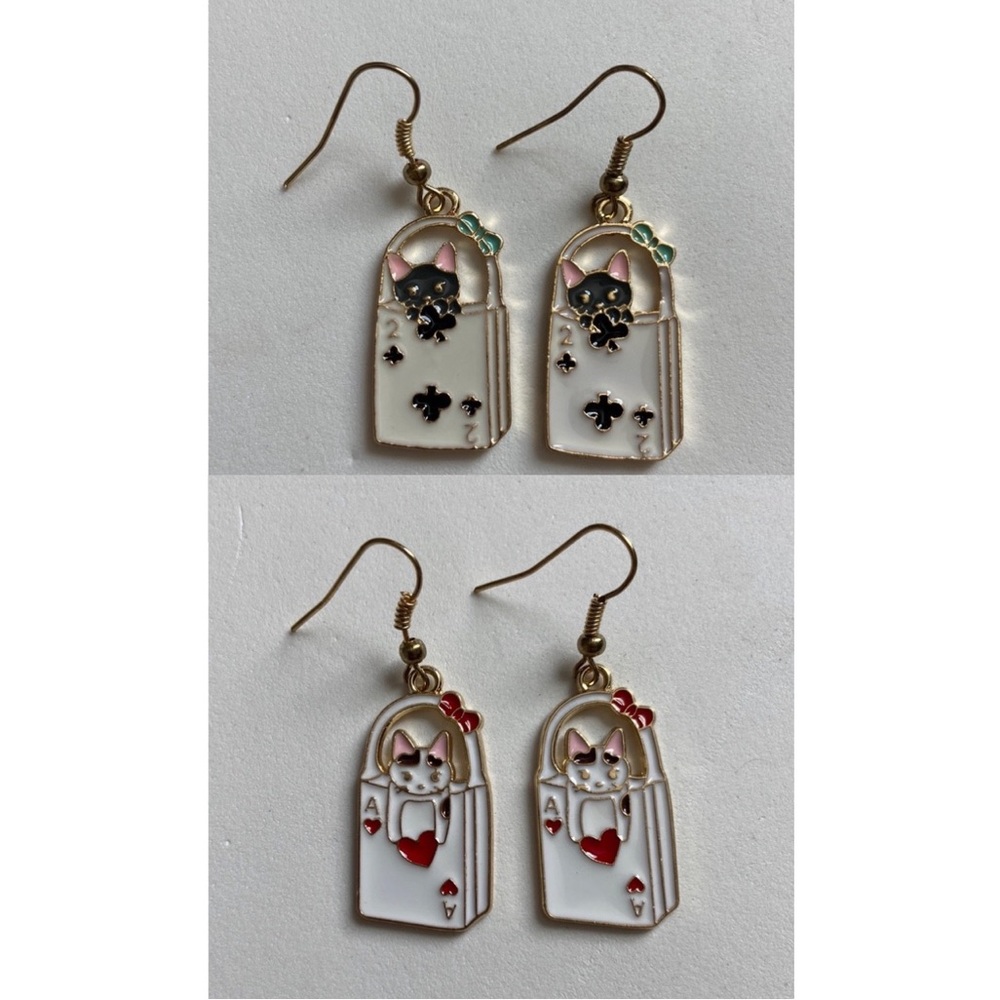 NEW Earrings Cat Hearts & Clubs Card Shopping Bag